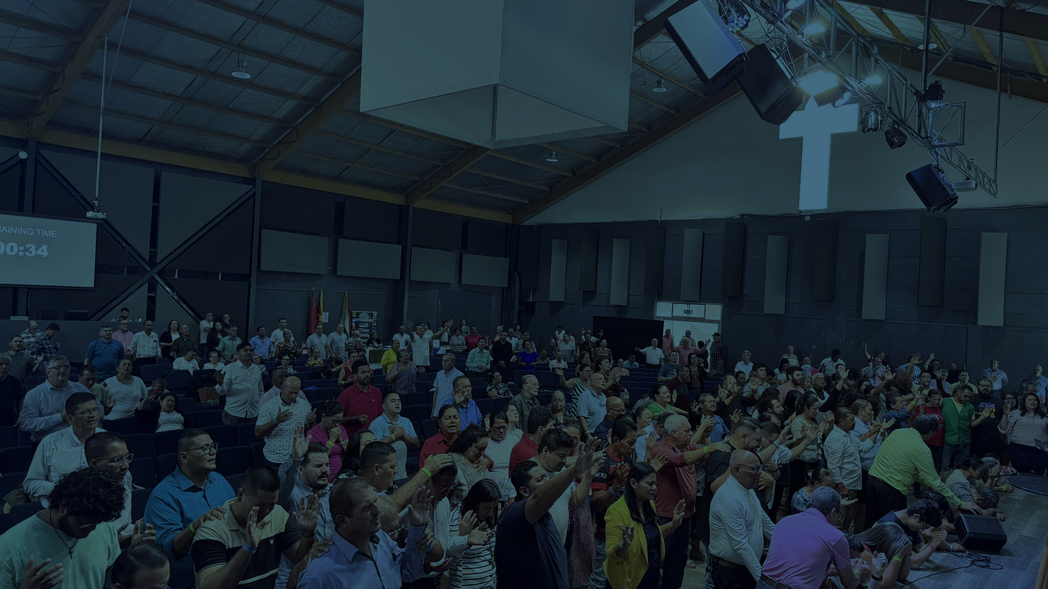 Reunión y adoración comunitaria de las Asambleas de Dios