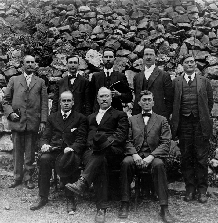 Reunión histórica de los primeros delegados de las Asambleas de Dios