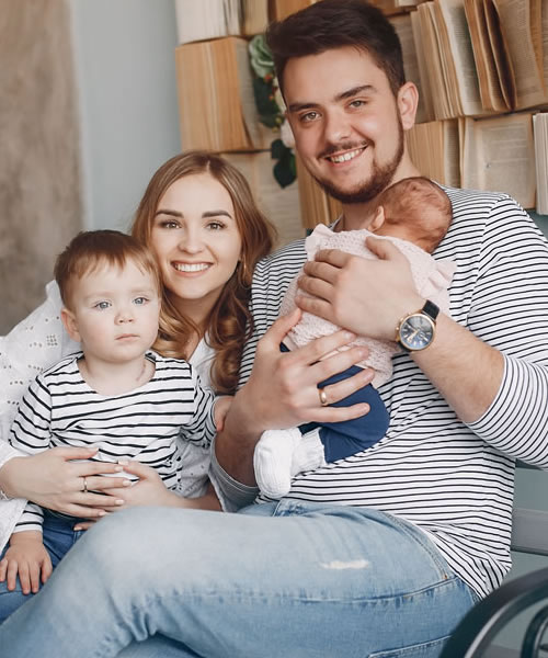 ADULTOS Y FAMILIAS